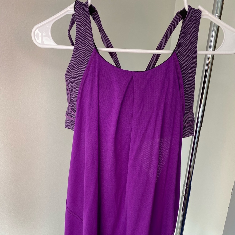 Lululemon athletic tank with built in bra
